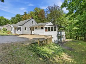 572 Massachusetts Ave, Lunenburg MA 01462