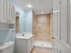 65 Chelsea St 304, Boston MA 02129