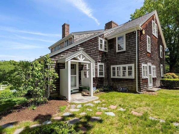476 Cherry St, Bridgewater MA 02324