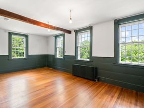 476 Cherry St, Bridgewater MA 02324