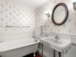 476 Cherry St, Bridgewater MA 02324