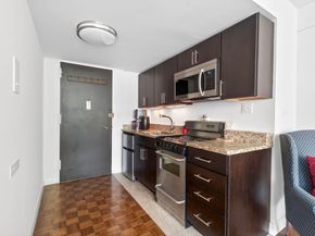 45 Longwood Ave 409, Brookline MA 02446