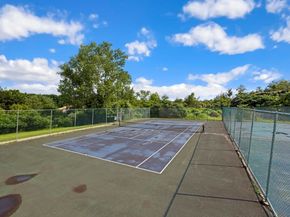 7 Ledgewood Way 4, Peabody MA 01960