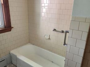 72 W Main St, Dudley MA 01571