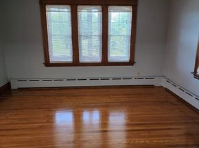 72 W Main St, Dudley MA 01571