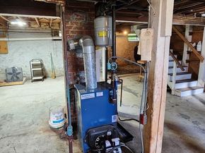 72 W Main St, Dudley MA 01571