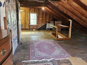 72 W Main St, Dudley MA 01571