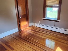 72 W Main St, Dudley MA 01571