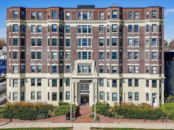 285 Lynn Shore Drive 305, Lynn MA 01902