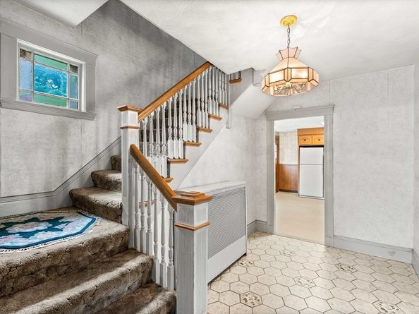 35 Mount Washington Ave, Malden MA 02148