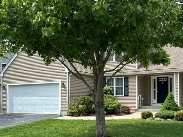 18 Captain Carlson Way 18, West Bridgewater MA 02379