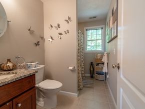 22 Duluth St, Worcester MA 01604