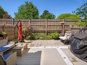 1 Charles St V, Reading MA 01867
