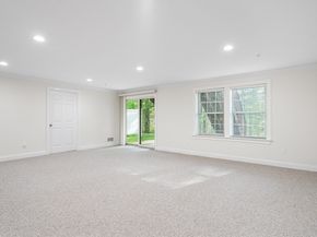 215 Rangeway Rd 31, Billerica MA 01862