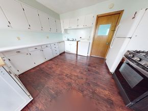 27 Princeton St, Medford MA 02155