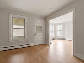 125 Cross St, Southbridge MA 01550