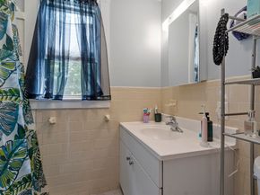 125 Cross St, Southbridge MA 01550
