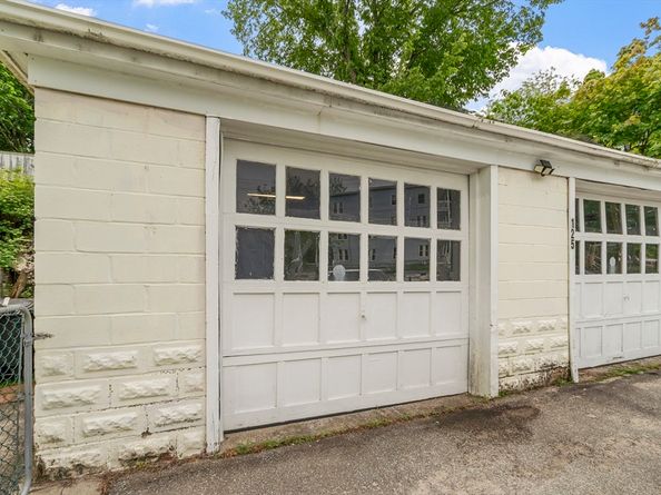 125 Cross St, Southbridge MA 01550