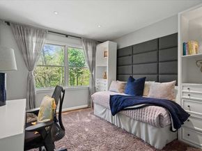 7 Dickinson Circle, Shrewsbury MA 01545
