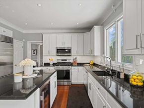7 Dickinson Circle, Shrewsbury MA 01545