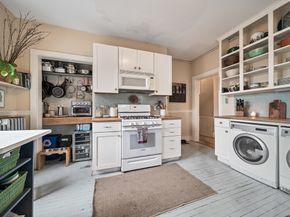 37 John St 2, Chelsea MA 02150