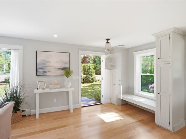 300 Gannett Rd, Scituate MA 02066