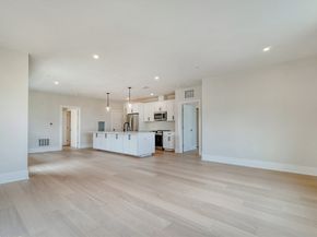 62 Foundry St 305, Wakefield MA 01880