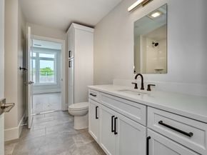 62 Foundry St 305, Wakefield MA 01880