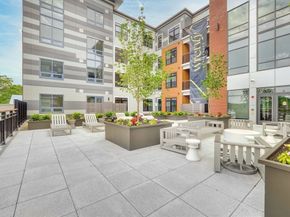 62 Foundry St 305, Wakefield MA 01880