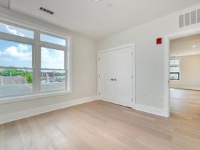 62 Foundry St 305, Wakefield MA 01880