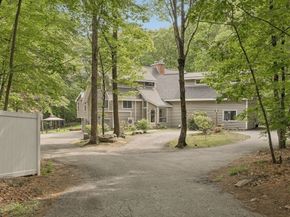 10 Cold Harbor Drive, Northborough MA 01532