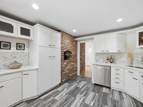10 Cold Harbor Drive, Northborough MA 01532