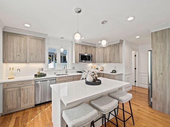 61 Gale Street 1, Waltham MA 02453
