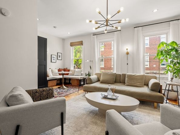 19 Walker St, Boston MA 02129