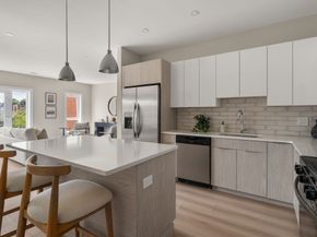 13 Wentworth Road 404, Quincy MA 02170