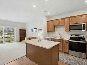 3103 Peters Farm Way 103, Westborough MA 01581
