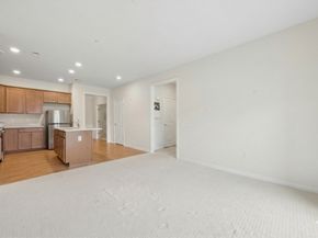 3103 Peters Farm Way 103, Westborough MA 01581