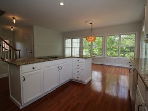 10 Valley View Dr, Grafton MA 01536