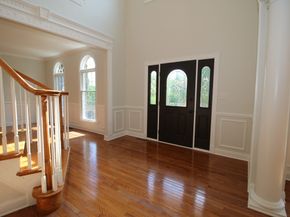 10 Valley View Dr, Grafton MA 01536