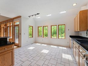 28 Vincent Rd, Mendon MA 01756