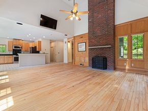 28 Vincent Rd, Mendon MA 01756