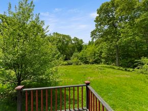 28 Vincent Rd, Mendon MA 01756