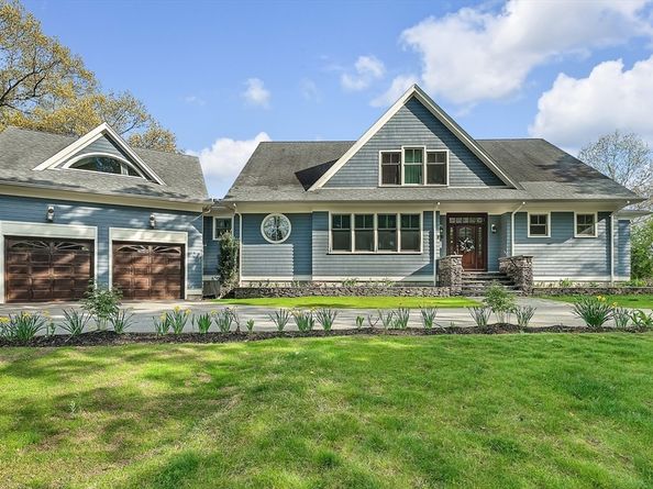 179 Oakland St, Wellesley MA 02481