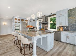 179 Oakland St, Wellesley MA 02481