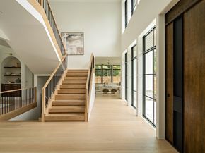 19 Bonnybrook Road, Newton MA 02468