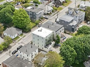 11 Columbia Rd 8, Wakefield MA 01880