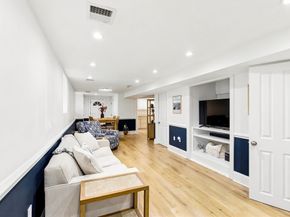 9 Park St. 8, Boston MA 02122