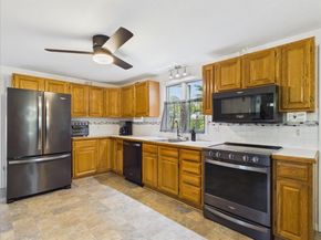 139 South St, Plymouth MA 02360