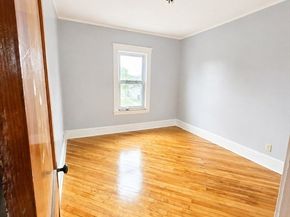 121 Hope Ave, Worcester MA 01603