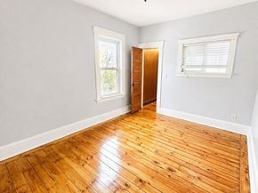 121 Hope Ave, Worcester MA 01603